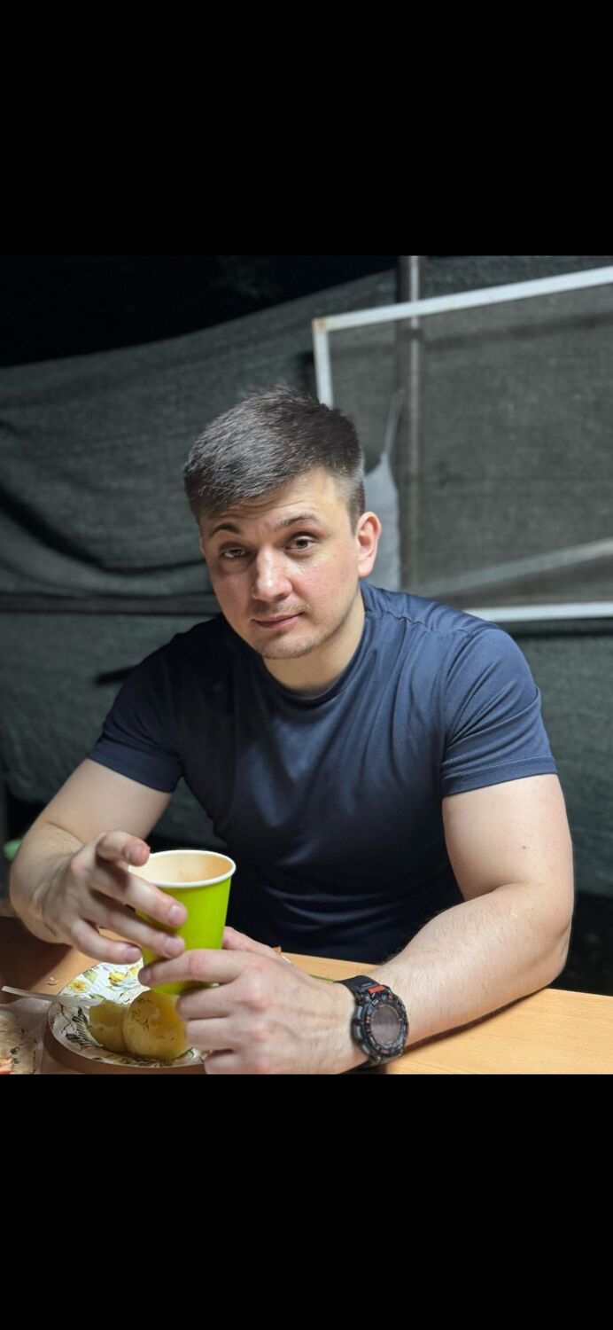  52994016  Max, 34 ,    --