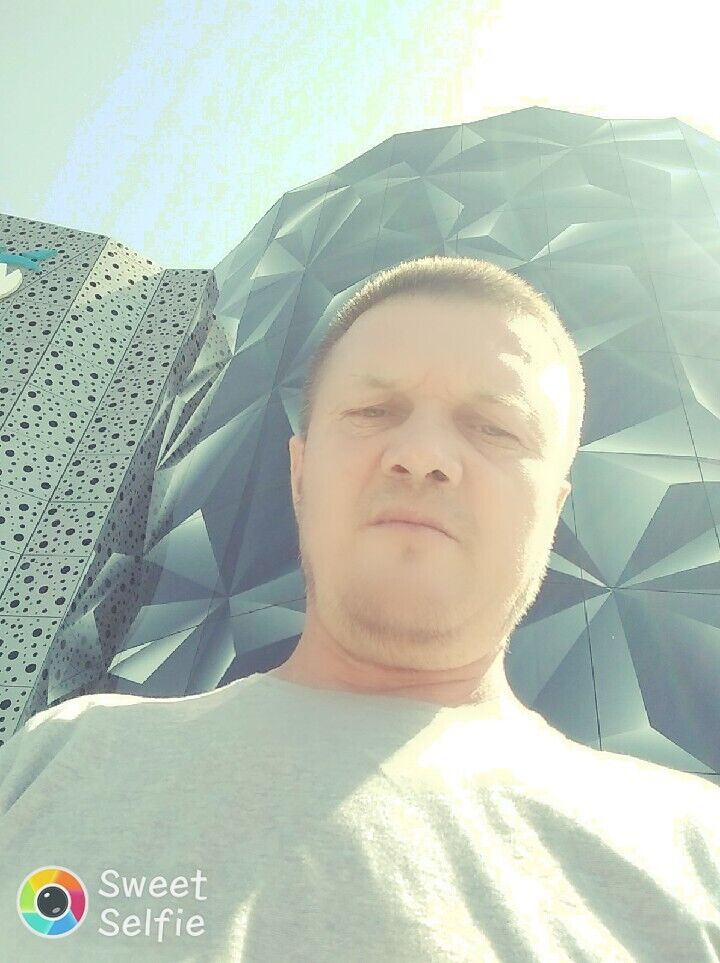  ,   Jonik, 39 ,   ,   