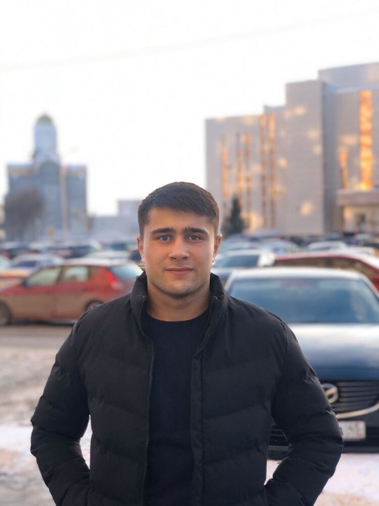  19163686  Usamma, 27 ,    