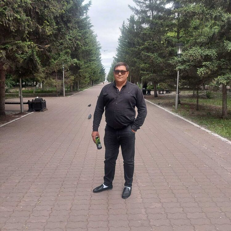  ,   Alexander, 32 ,   ,   