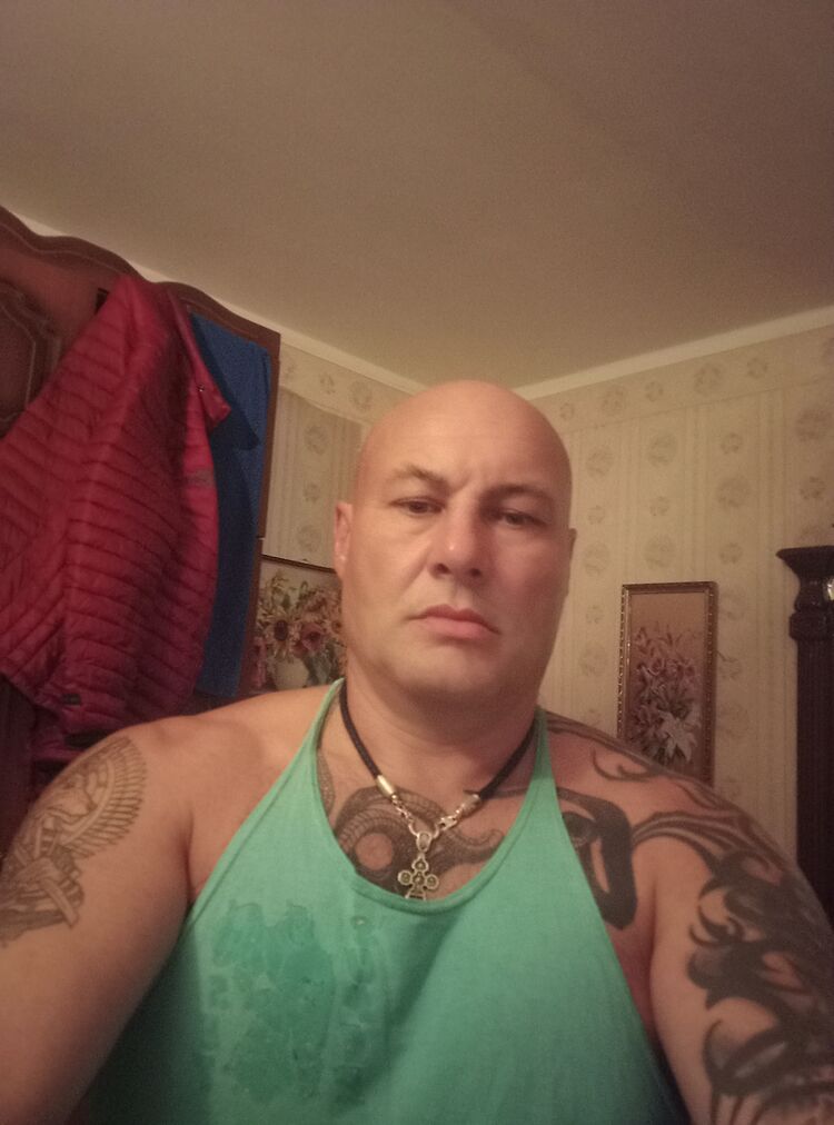  54053176  Andrey, 49 ,    