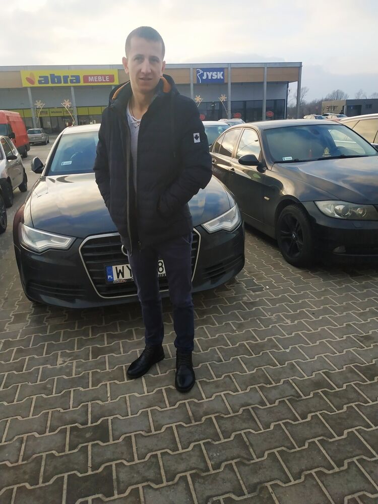  ,   Max, 27 ,   ,   , c 