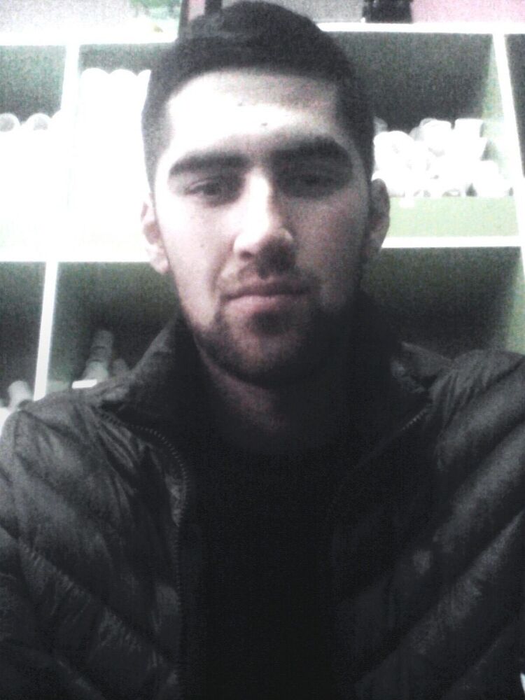  ,   Karim, 31 ,   ,   , c 
