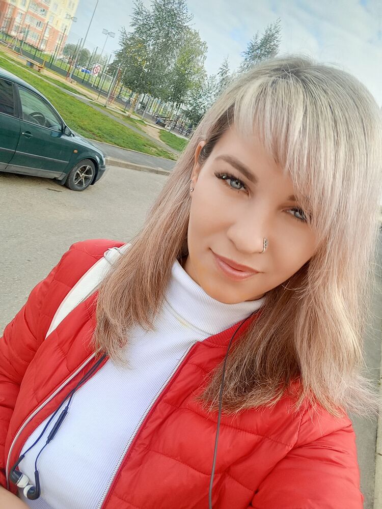 40087386  Viktoria, 35 ,    
