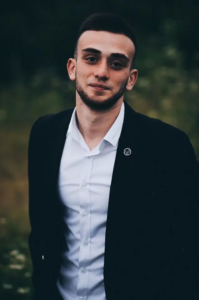  53745906  , 24 ,    -