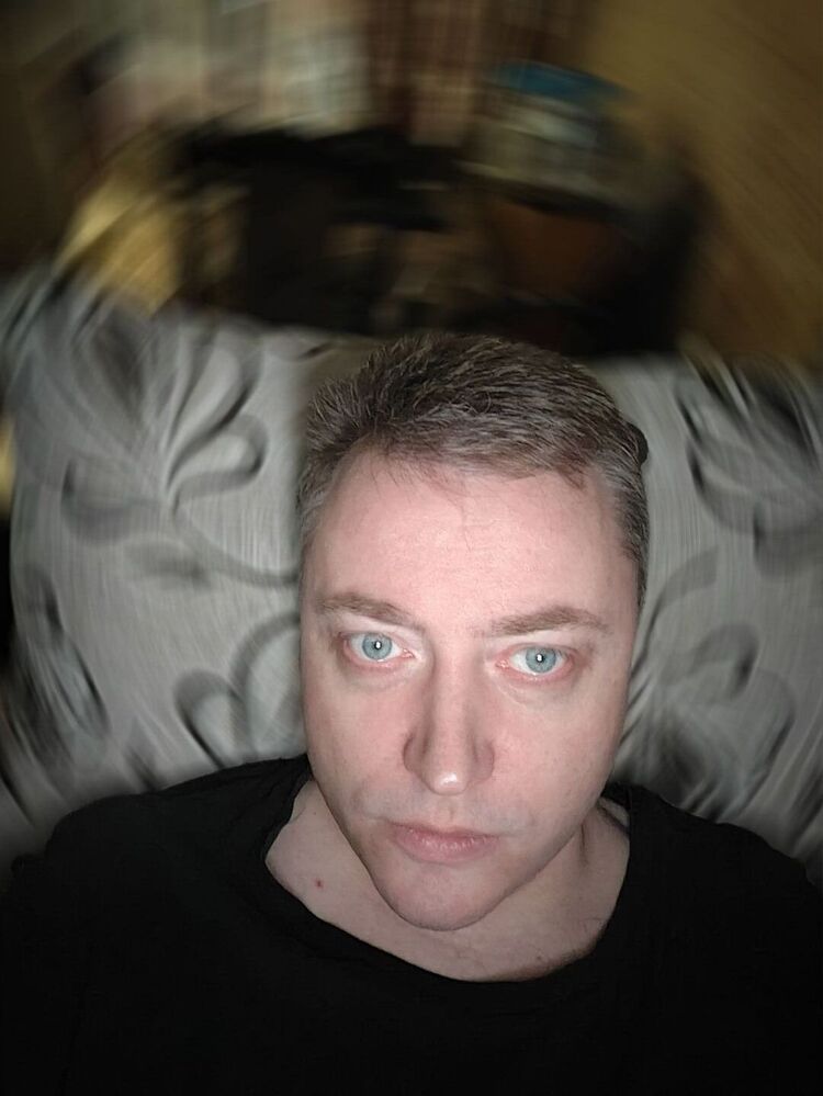  31097286  Victor, 49 ,    