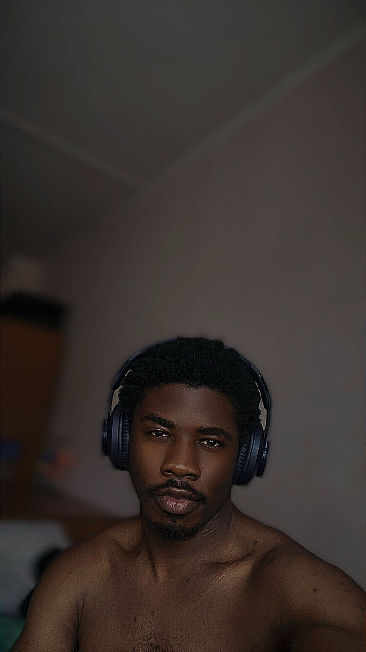  53633766  Ulrich, 28 ,     