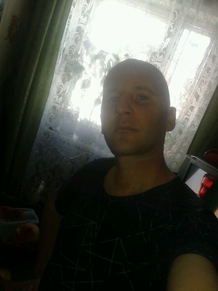  31994136  , 37 ,    