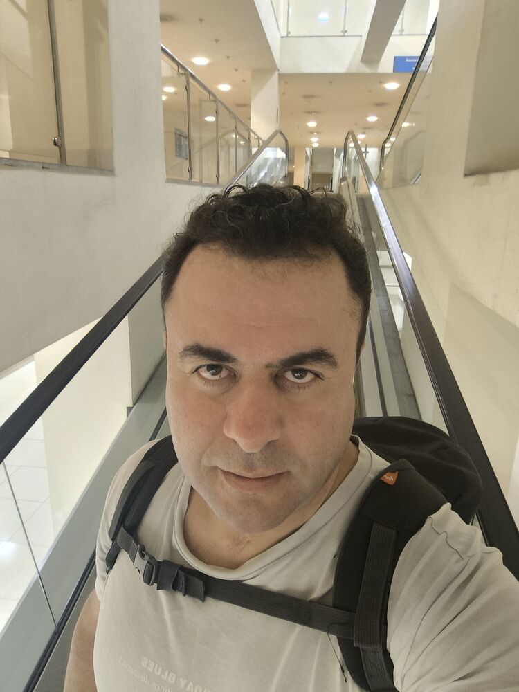  53642366  Deniz, 44 ,    