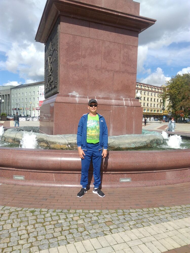 ���� 8006246 ������� Adam, 52 ����, ���� ���������� � ������������