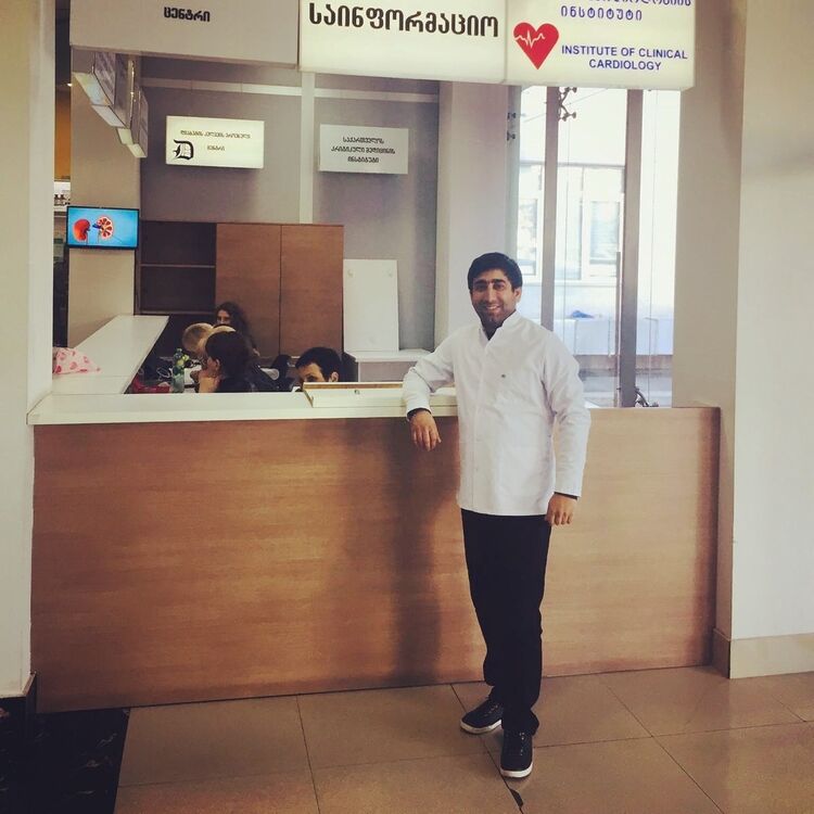  ,   Doctor, 40 ,   ,   , c 