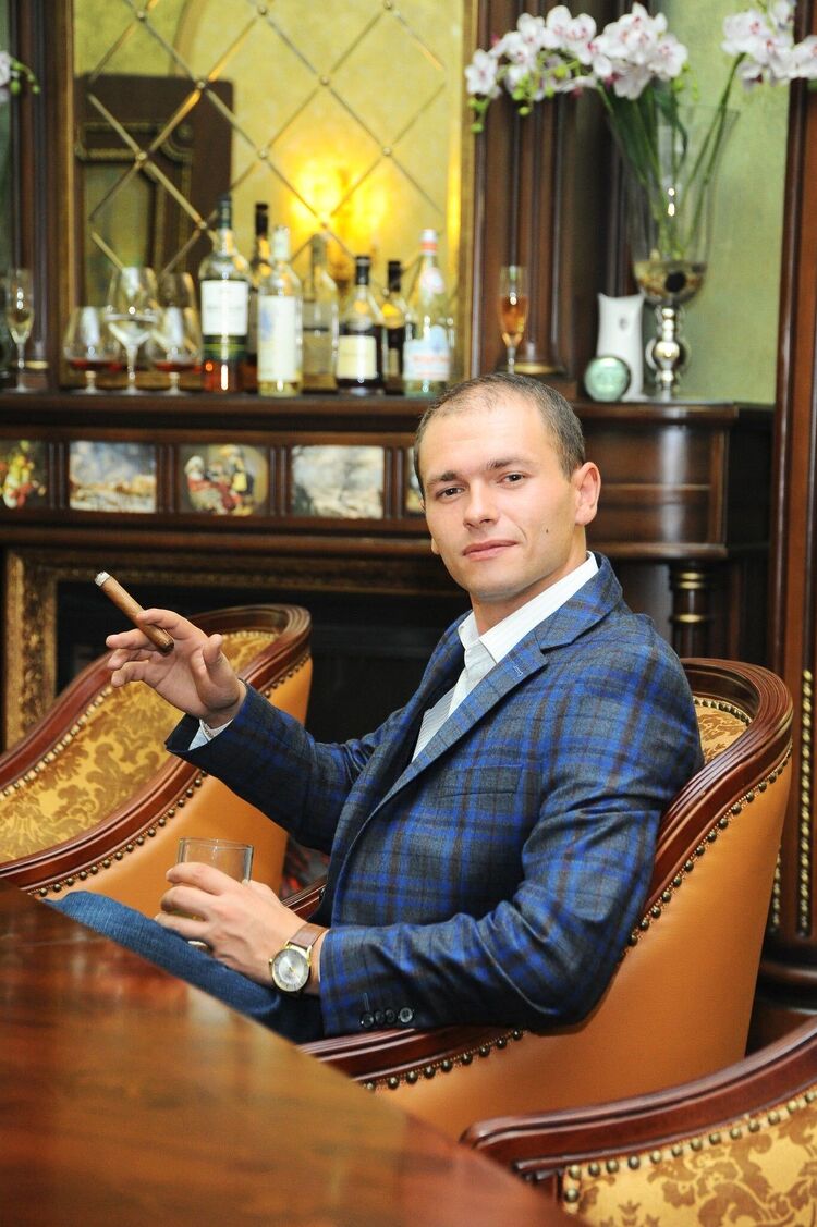  ,   Alexander, 35 ,   ,   , c 