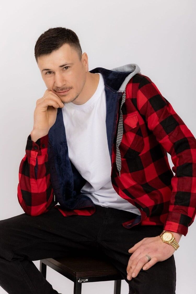  ,   Igor, 35 ,   ,   , c 