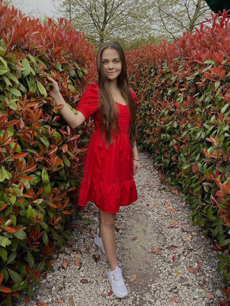  27522826  , 25 ,    -