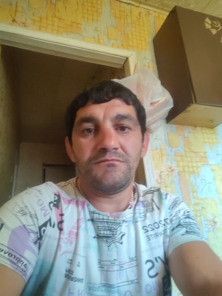  ,   Qara, 29 ,     