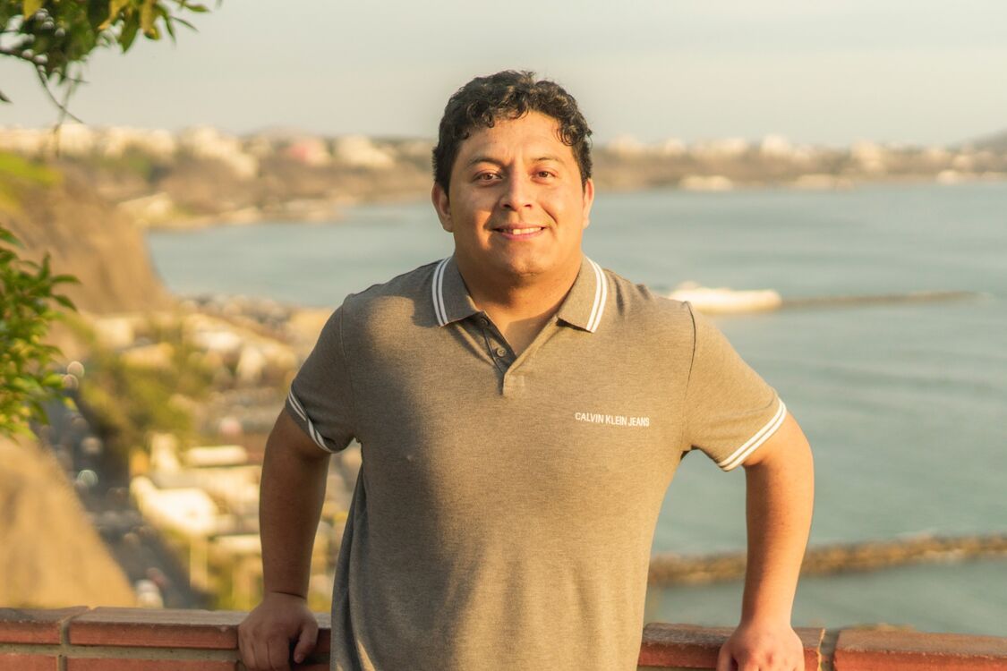  ,   Denis, 31 ,   ,   , c 