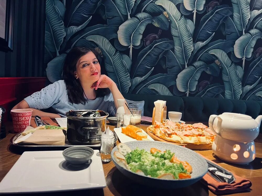  53337996  , 47 ,    --