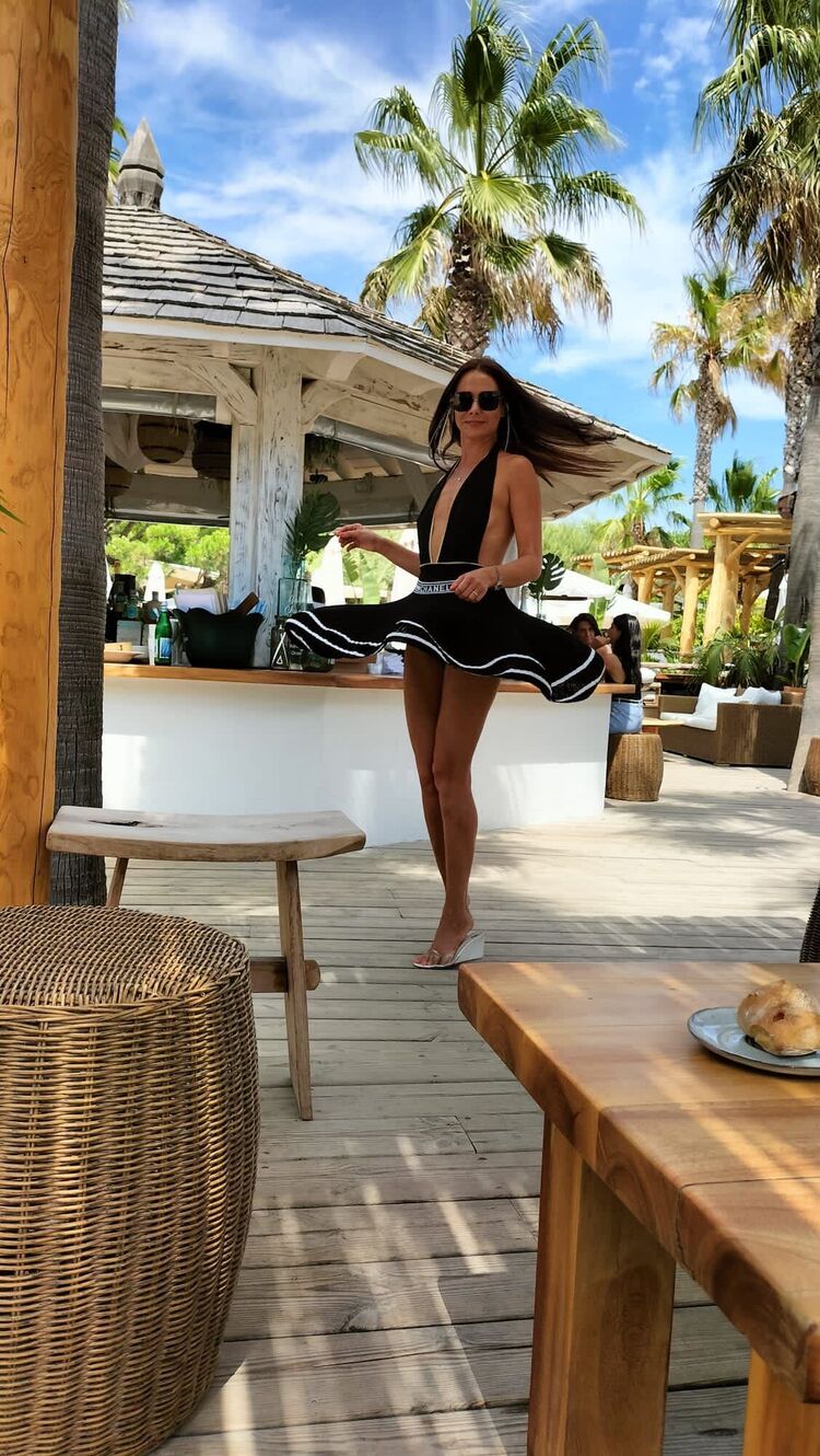  Santa Fe,   Tanya, 37 ,     , c 