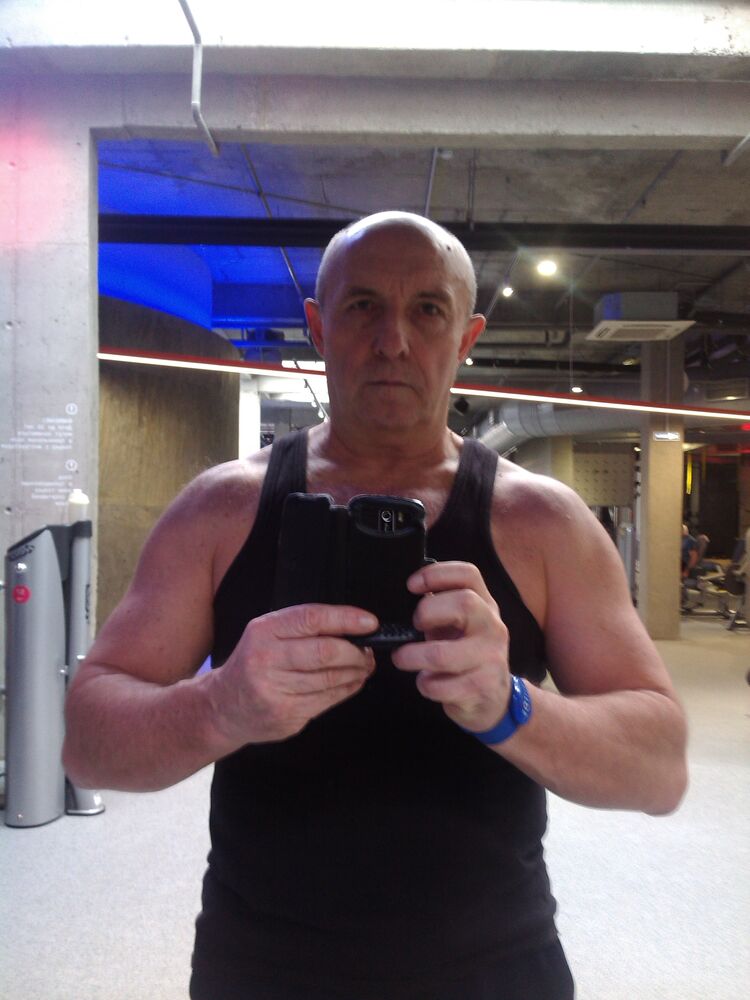  40276946  Slava, 62 ,    --