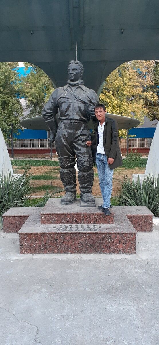 ,   Jani, 37 ,     , c 