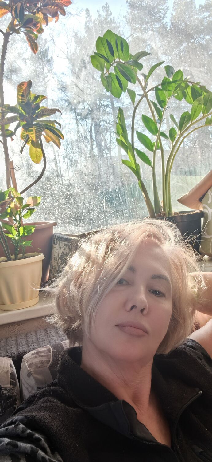  52703646  , 61 ,    