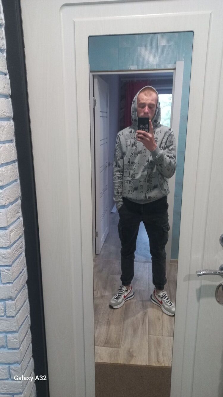  42933016  , 23 ,    