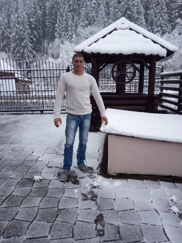  ,   Dumitru, 46 ,   ,   , c 