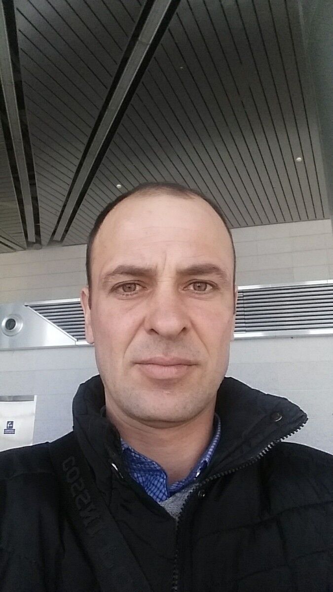  ,   Tudor, 42 ,   ,   , c 