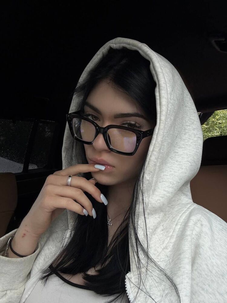  53293196  , 23 ,    -