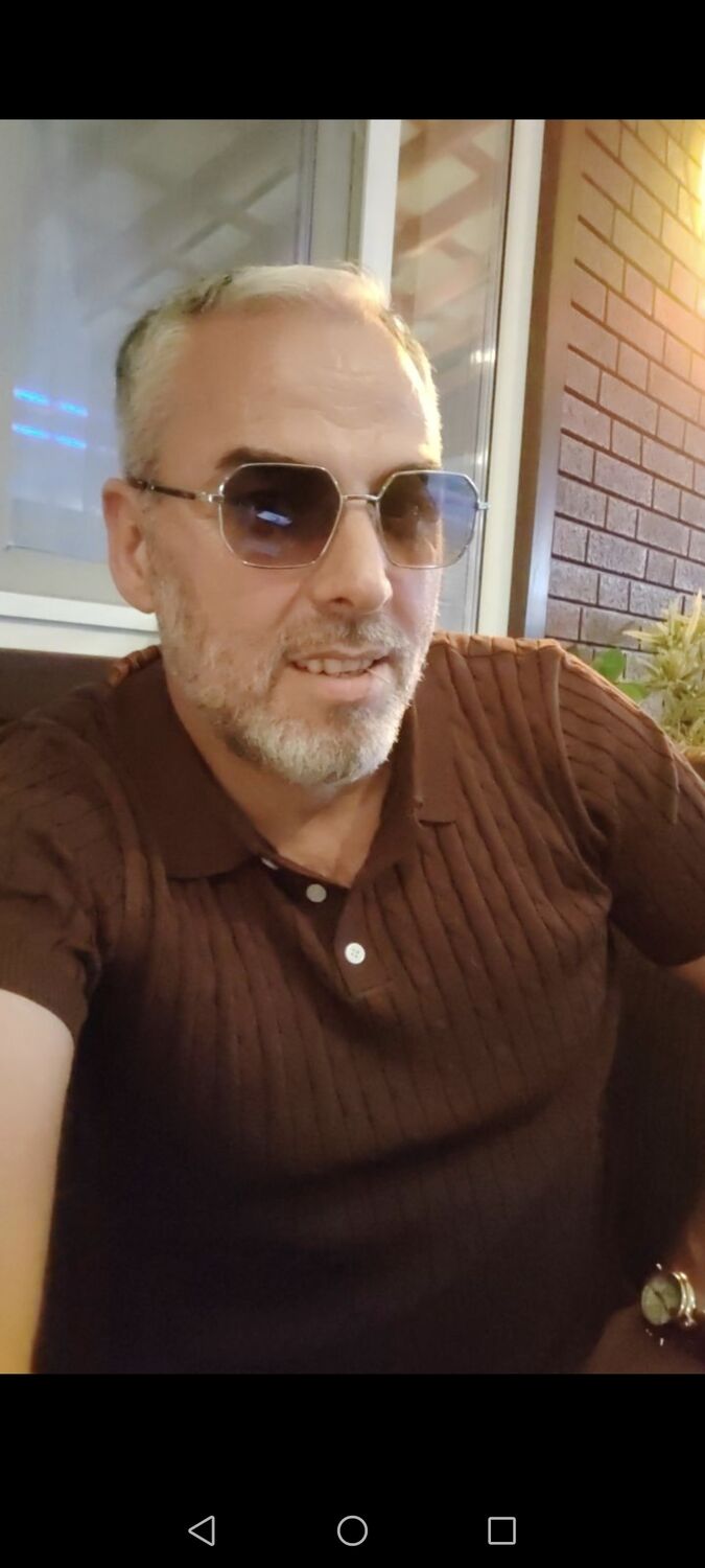  ,   Ruslan, 41 ,   ,   , c 
