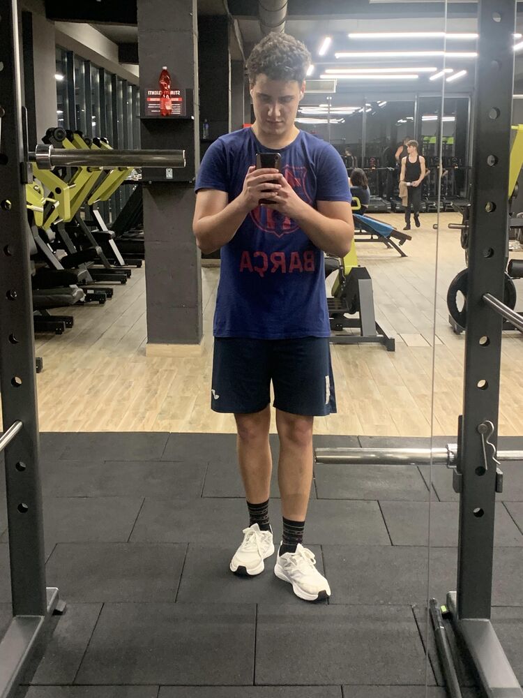  44568806  , 19 ,    