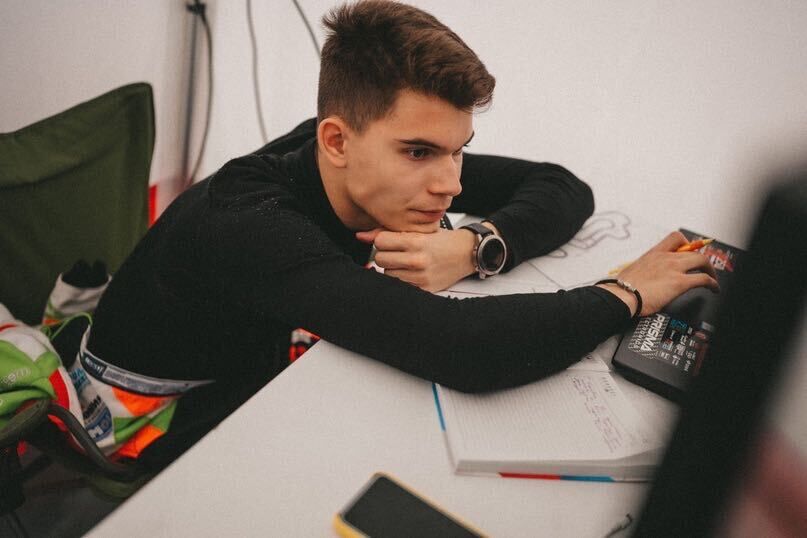 ���� 36137106 ����� ������, 21 ���, ���� ���������� � �����-����������