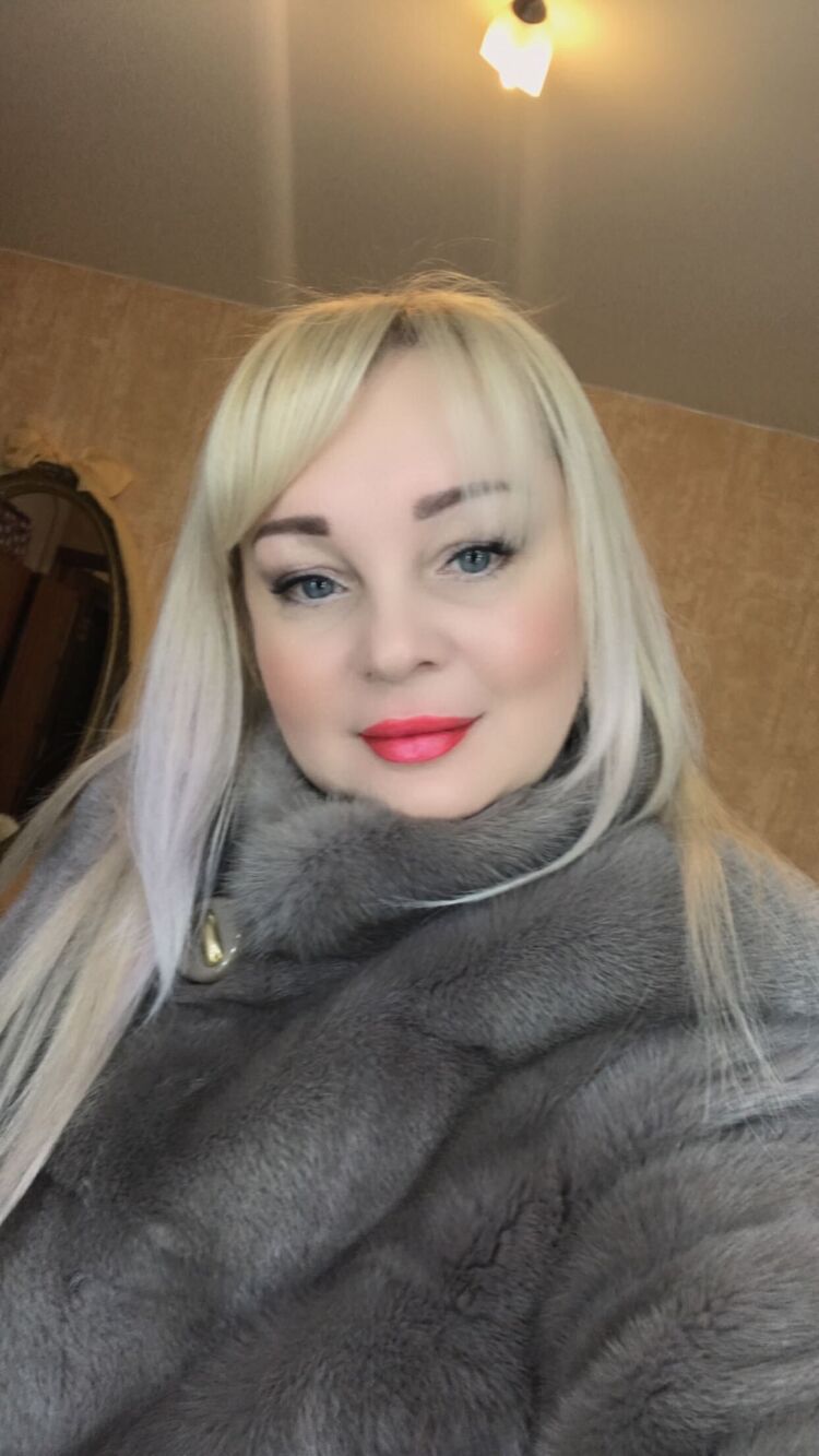  ,   Yulia, 46 ,   c 