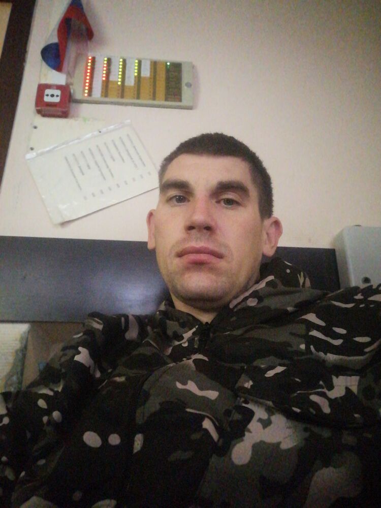  48135286  , 32 ,    