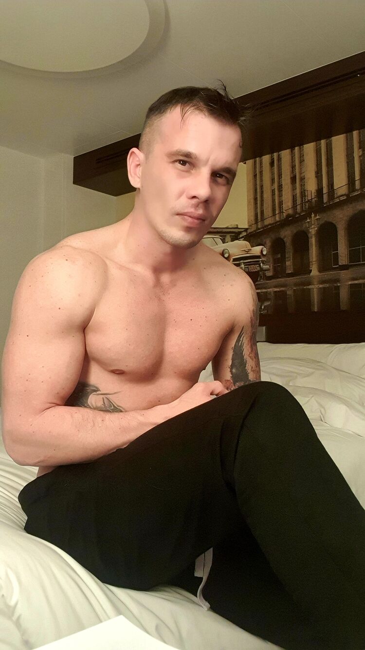  49306676  Ruslan, 35 ,    