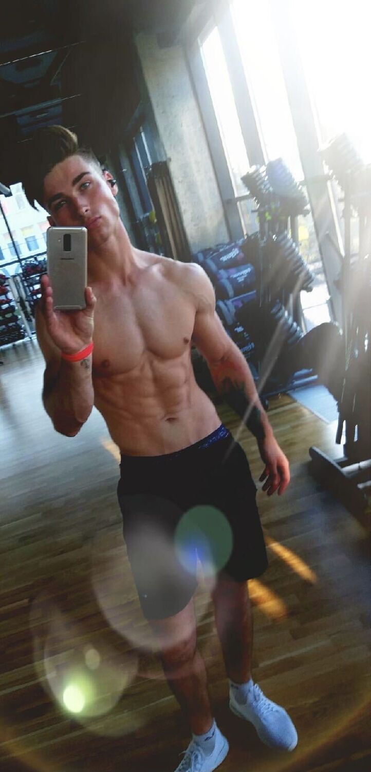  ,   Rey, 29 ,   ,   