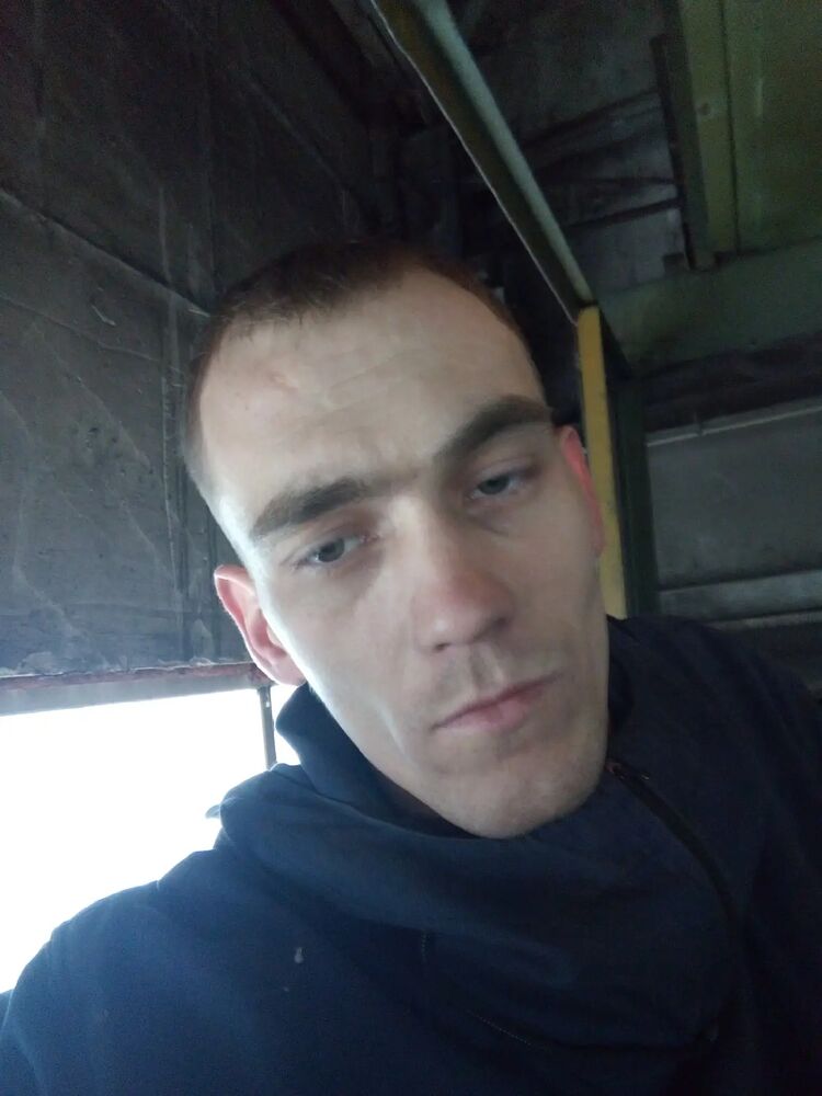  28118156  Yuriy, 31 ,    