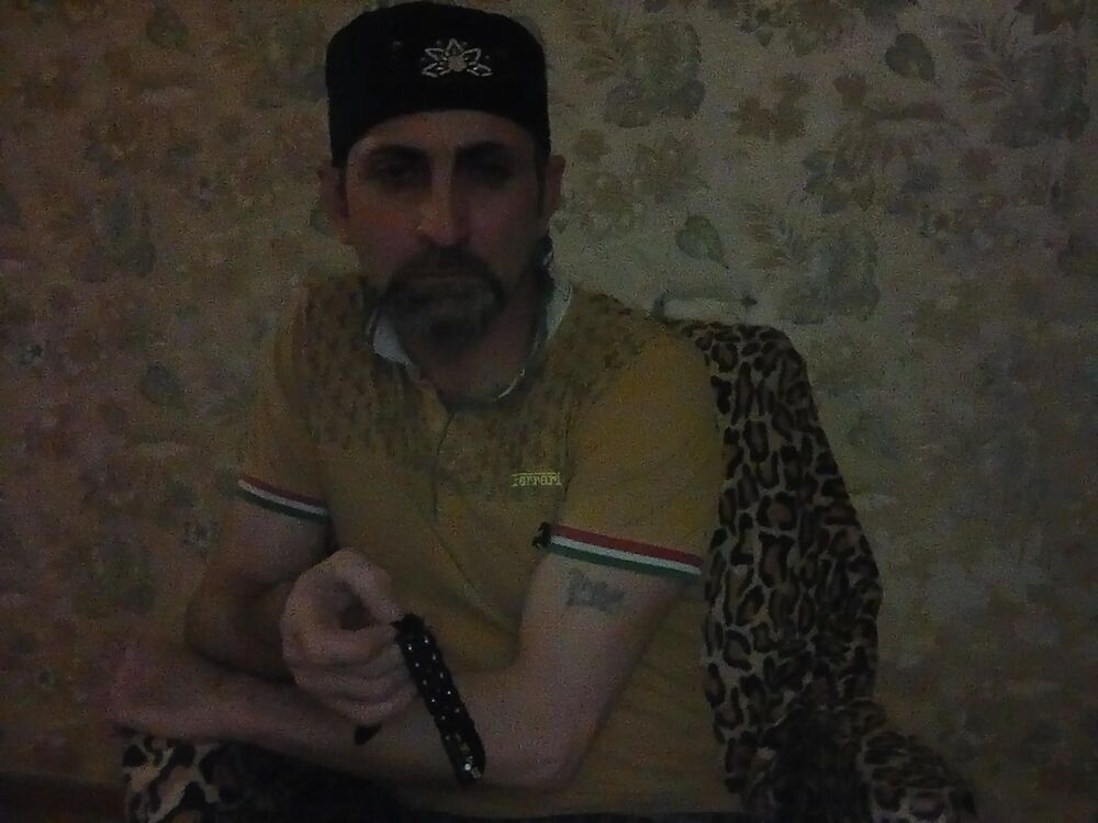  31738666  Vasif, 51 ,    