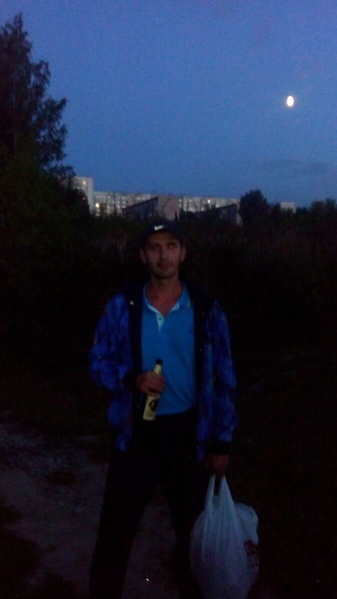  6806286  Kryt, 40 ,    