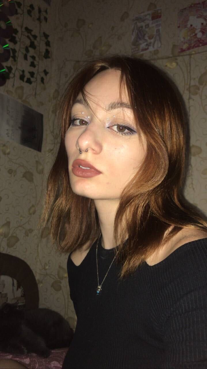  47641086  Eva, 21 ,    