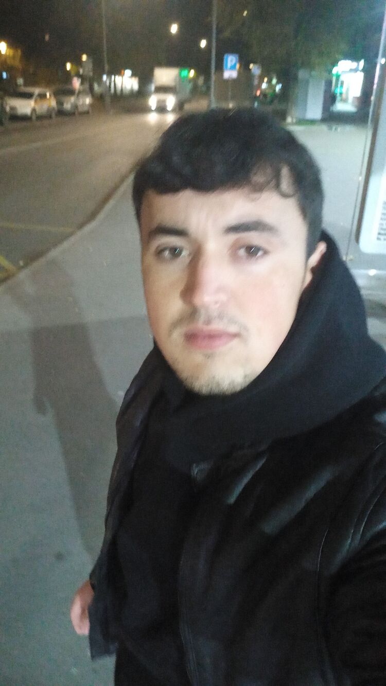  ,   Nusrat, 24 ,   c 