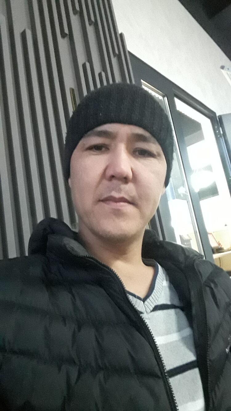  40328206  Xojabek, 33 ,    