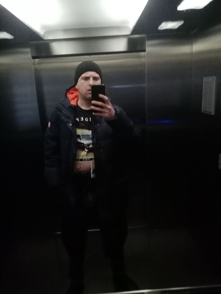  41182756  , 37 ,    