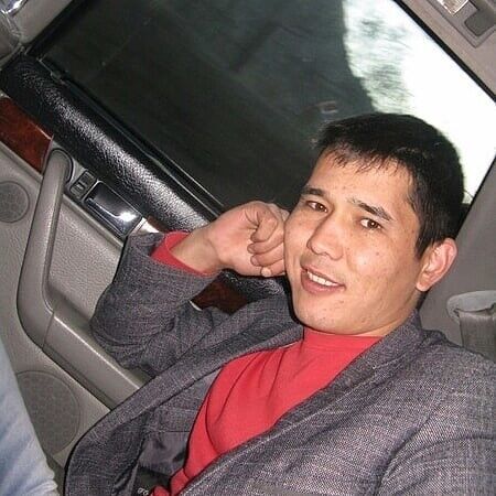  18037806  Erlan, 36 ,    