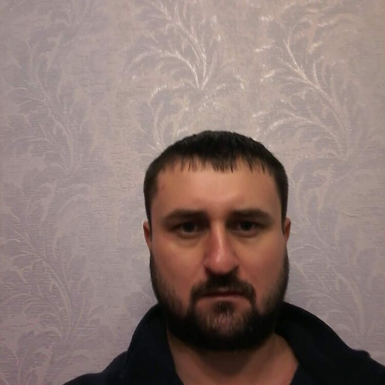  16845496  Andrew, 37 ,    
