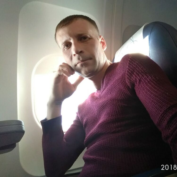  45610376  Ghenadie, 42 ,    Praha