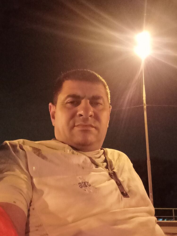  30437516  Rudo, 40 ,     