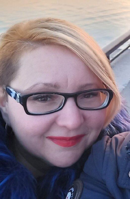  49083866  Marina, 46 ,    