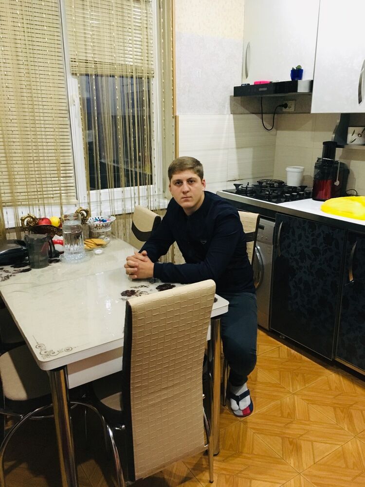  15978946  Shako, 27 ,    