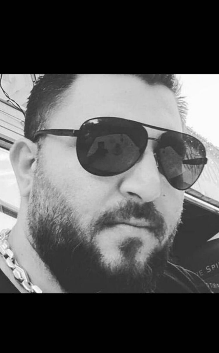  ,   Emil, 37 ,   ,   
